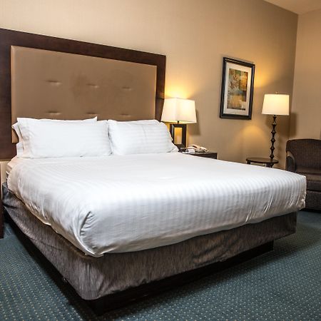 Holiday Inn Express & Suites Detroit - Novi By Ihg Exteriör bild
