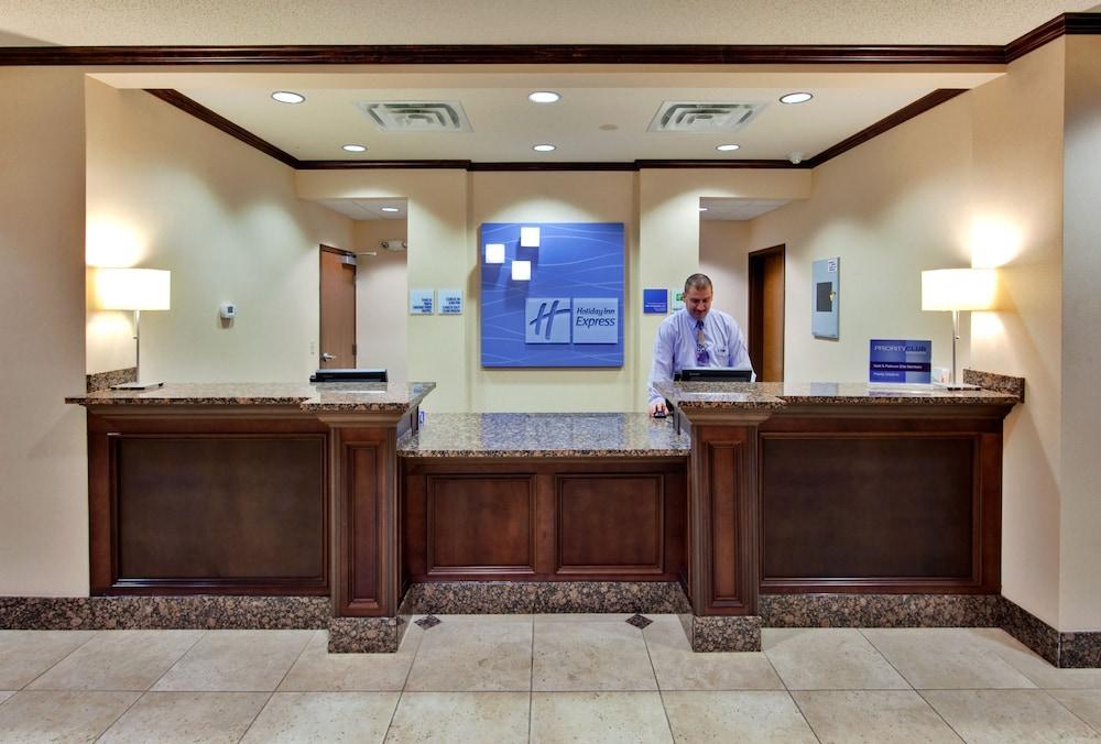 Holiday Inn Express & Suites Detroit - Novi By Ihg Exteriör bild