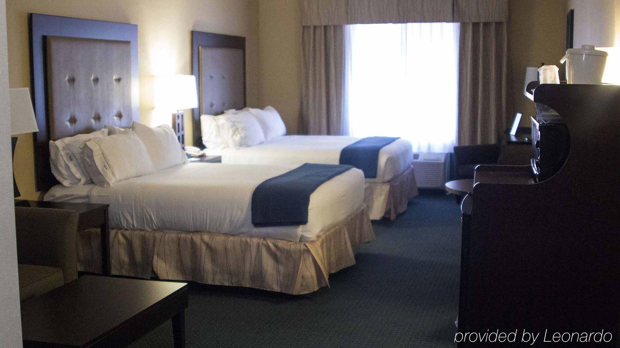 Holiday Inn Express & Suites Detroit - Novi By Ihg Exteriör bild