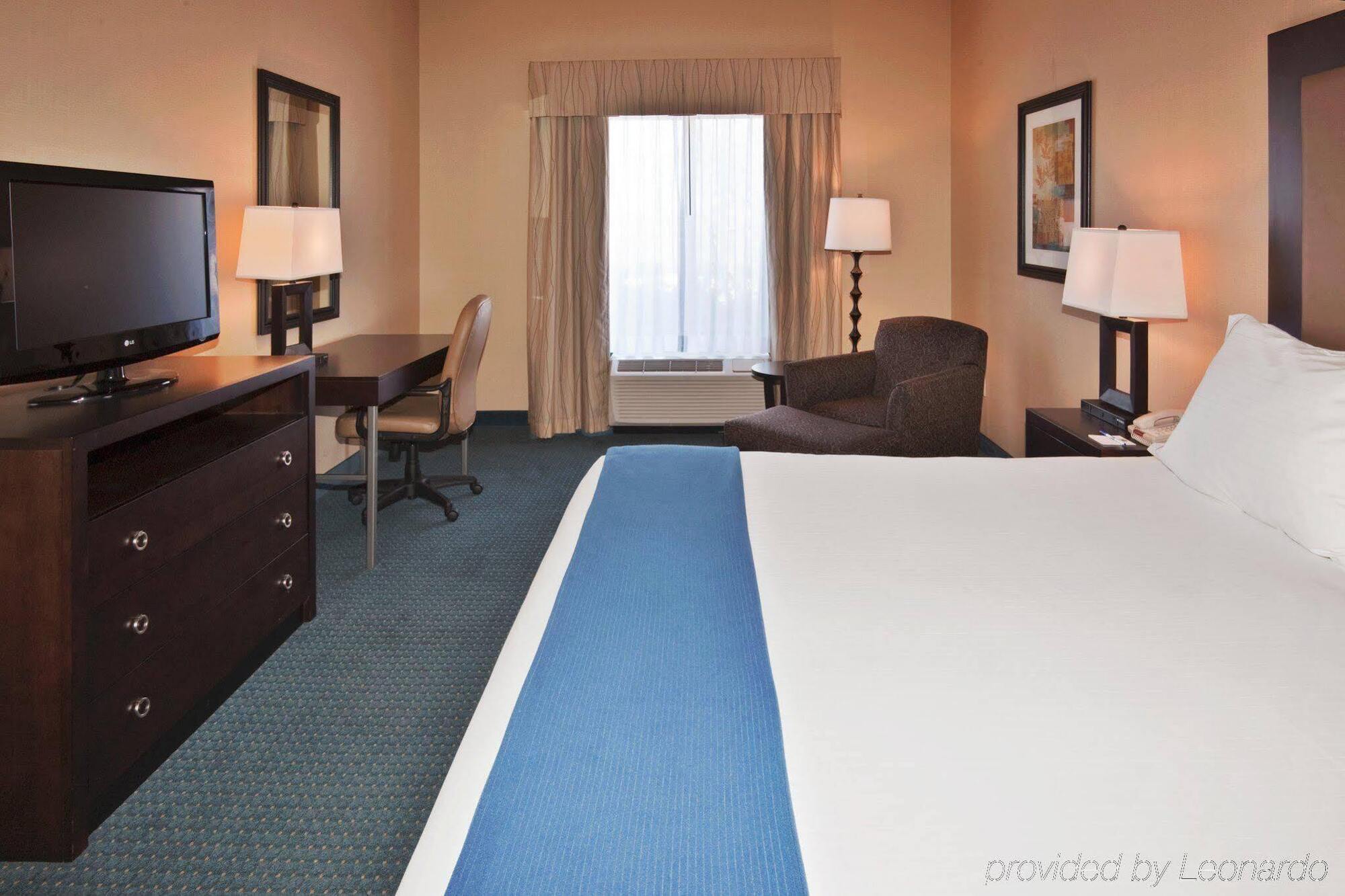 Holiday Inn Express & Suites Detroit - Novi By Ihg Exteriör bild